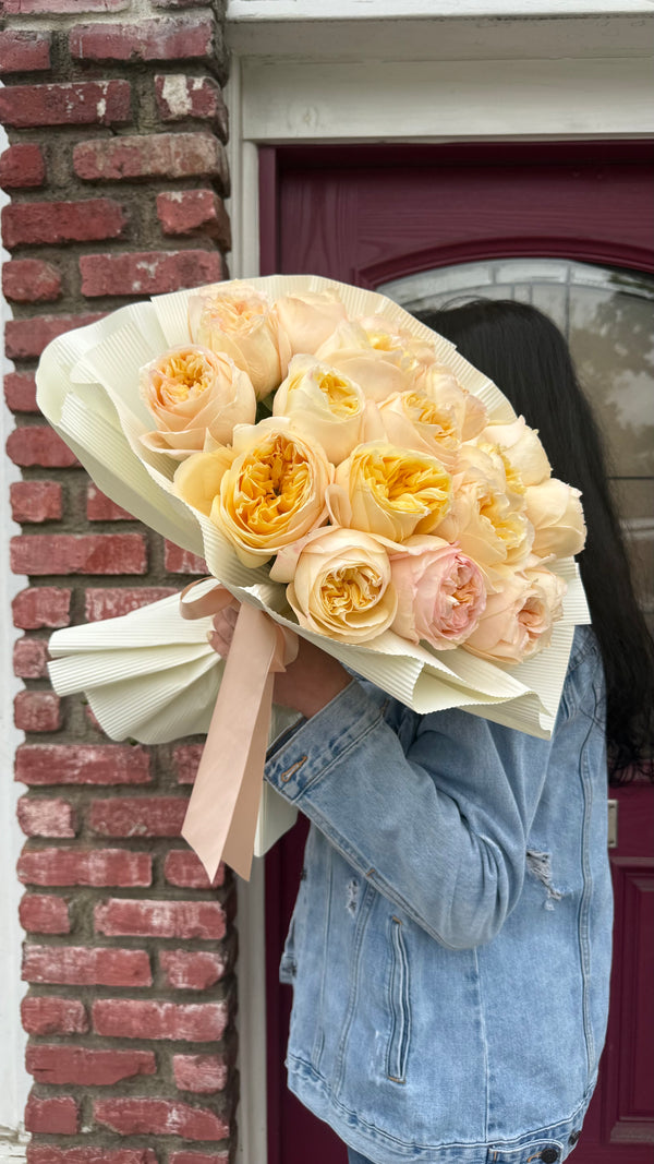 Peach Garden Rose Bouquet