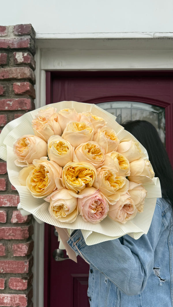 Peach Garden Rose Bouquet