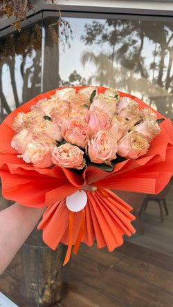 25 Peach Rose Bouquet