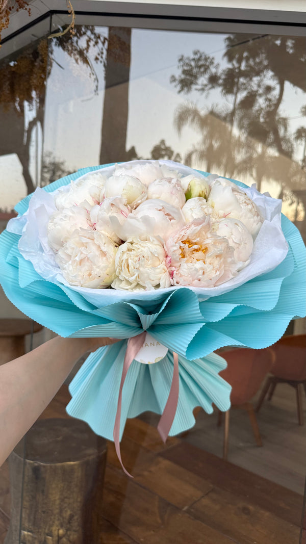 15 White Peony Bouquet